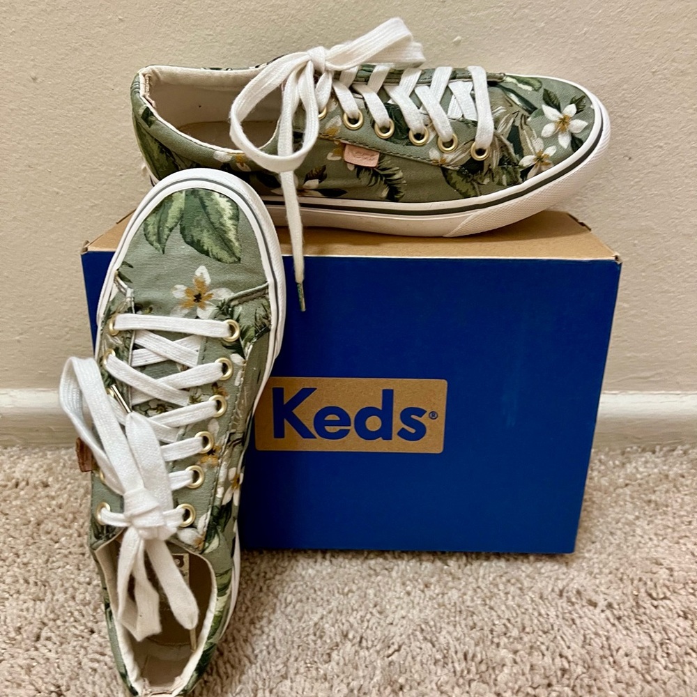 Keds Green and Pink Sneakers Classic Canvas Style